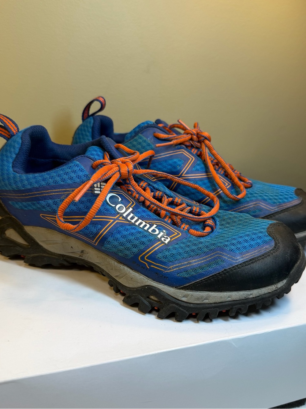 Columbia Pine Bluffs Omni-Tech Hiking Shoes Men’s Blue Size 7.5